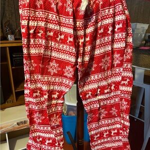 Old Navy 2 pack Christmas pajama pants
